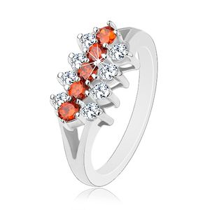 Błyszczący pierścionek ozdobiony pasami pomarańczowych i bezbarwnych cyrkonii - Rozmiar : 51