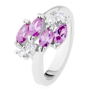 Błyszczący pierścionek srebrnego koloru, fioletowe cyrkoniowe ziarenka, przezroczyste cyrkonie - Rozmiar : 49