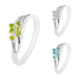 Błyszczący pierścionek z rozdzielonymi falistymi ramionami, okrągłe cyrkonie - Rozmiar : 57, Kolor: Zielony