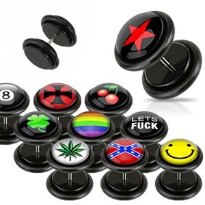 Czarny fake plug - różne loga, gumki - Kształt główki: Marihuana białe tło