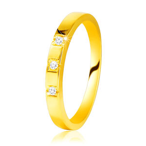 Diamentowy pierścionek z żółtego 585 złota - lśniące ramiona, trzy błyszczące brylanty - Rozmiar : 52