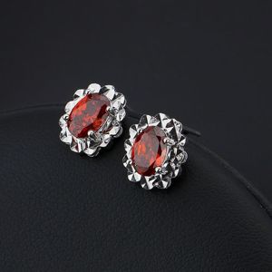 Kolczyki ze srebra 925 - czerwony kryształ Swarovski, błyszczące tło