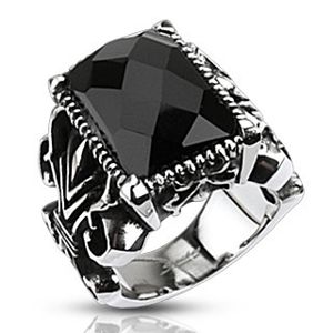 Masywny stalowy pierścionek, czarny oszlifowany prostokąt, rzeźbione ramiona - Rozmiar : 57