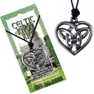 Naszyjnik sznurkowy, czarny, lśniący węzeł celtycki w sercu