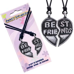 Naszyjniki BEST FRIENDS- przełamane serce, napis "Best Friends"