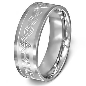 Pierścionek ze stali chirurgicznej - celtycki wzór na matowym srebrnym tle - Rozmiar : 64