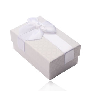 Pudełko prezentowe na pierścionek, zawieszkę i kolczyki, biały perłowy kolor, kokardka