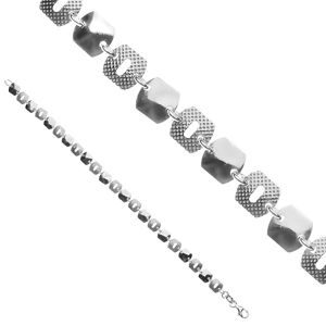 Srebrna bransoletka 925 - lśniące i ażurowe kwadratowe ogniwa