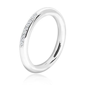 Srebrny pierścionek 925 - błyszcząca zaokrąglona powierzchnia, linia małych przezroczystych cyrkonii - Rozmiar : 60