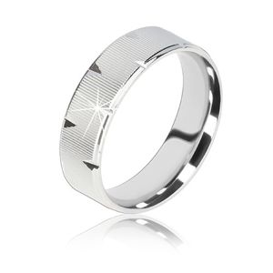 Srebrny pierścionek 925 - karbowana powierzchnia, błyszczące trójkątne nacięcia, 6 mm - Rozmiar : 56
