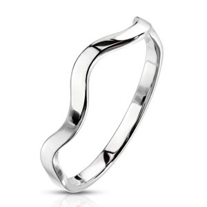 Stalowy pierścionek srebrnego koloru - motyw fali, wąskie błyszczące ramiona - Rozmiar : 51