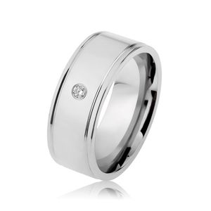 Stalowy pierścionek srebrnego koloru, lustrzany połysk, przezroczysta cyrkonia, nacięcia przy krawędziach - Rozmiar : 62