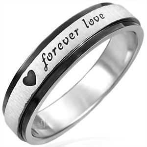 Stalowy pierścionek z czarnymi brzegami. Forever Love - Rozmiar : 52