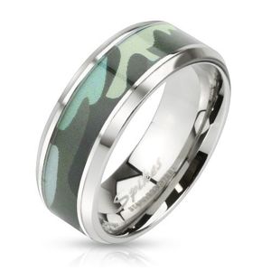 Stalowy pierścionek z zielonym motywem wojskowym - Rozmiar : 59