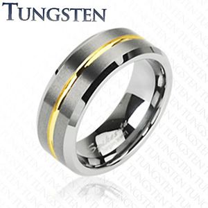 Tungsten pierścionek z paskiem w złotym kolorze, 8 mm - Rozmiar : 51