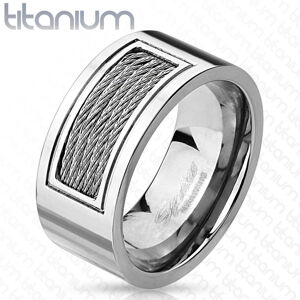 Tytanowy pierścionek - obrączka w srebrnym odcieniu ozdobiona metalowymi drucikami, 10 mm - Rozmiar : 62