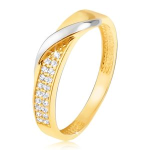 Złoty pierścionek 585 - pas drobnych przezroczystych cyrkonii, pofalowana linia z białego złota - Rozmiar : 52