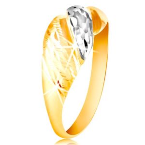 Złoty pierścionek 585 - wypukłe paski żółtego i białego złota, lśniące rowki - Rozmiar : 57